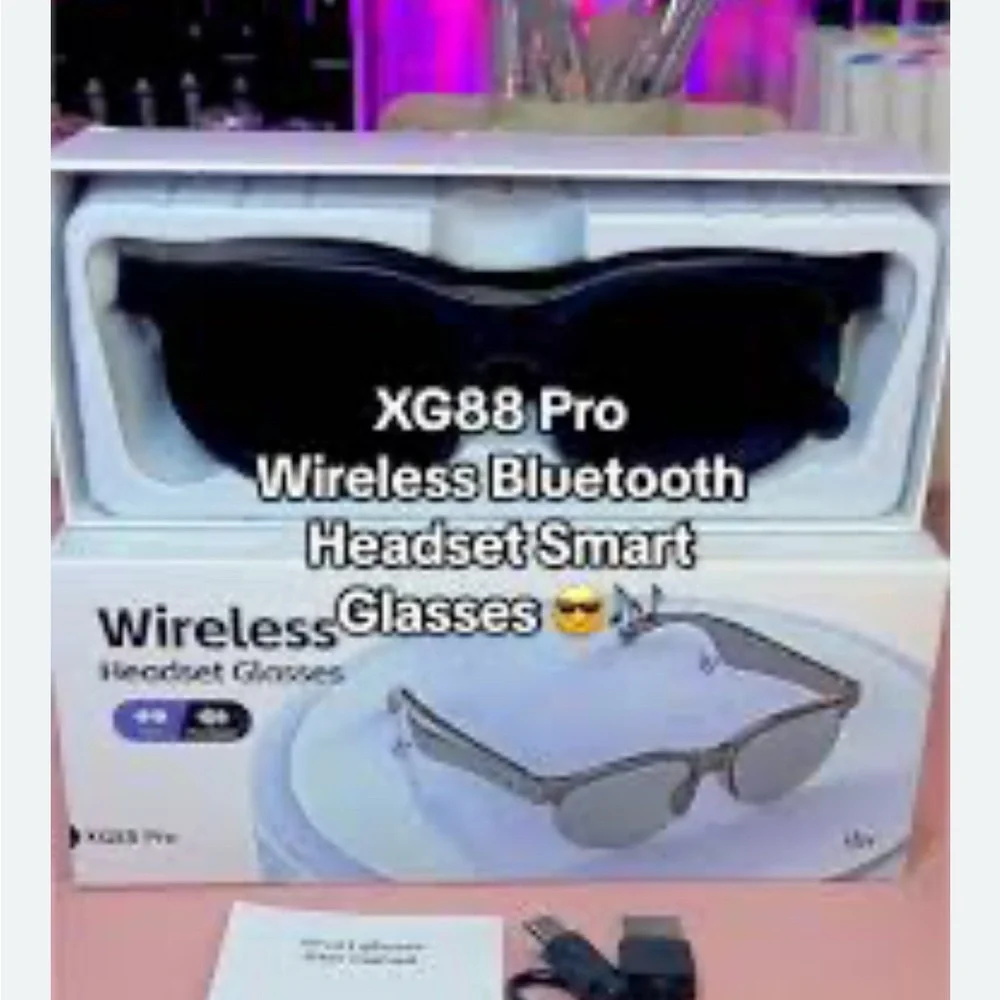 Black Wireless Headset Glasses 👓 as seen on Tik Tok New In Box 🗃️